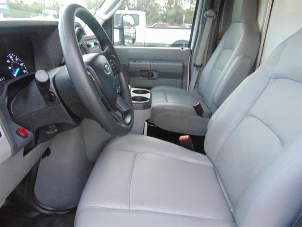 Certified 2024 Ford E-450 and Econoline 450 Super Duty w/ Power Windows & Locks Group image 3