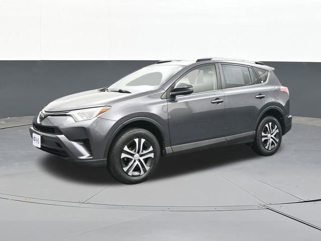 Used 2017 Toyota RAV4 LE image 4