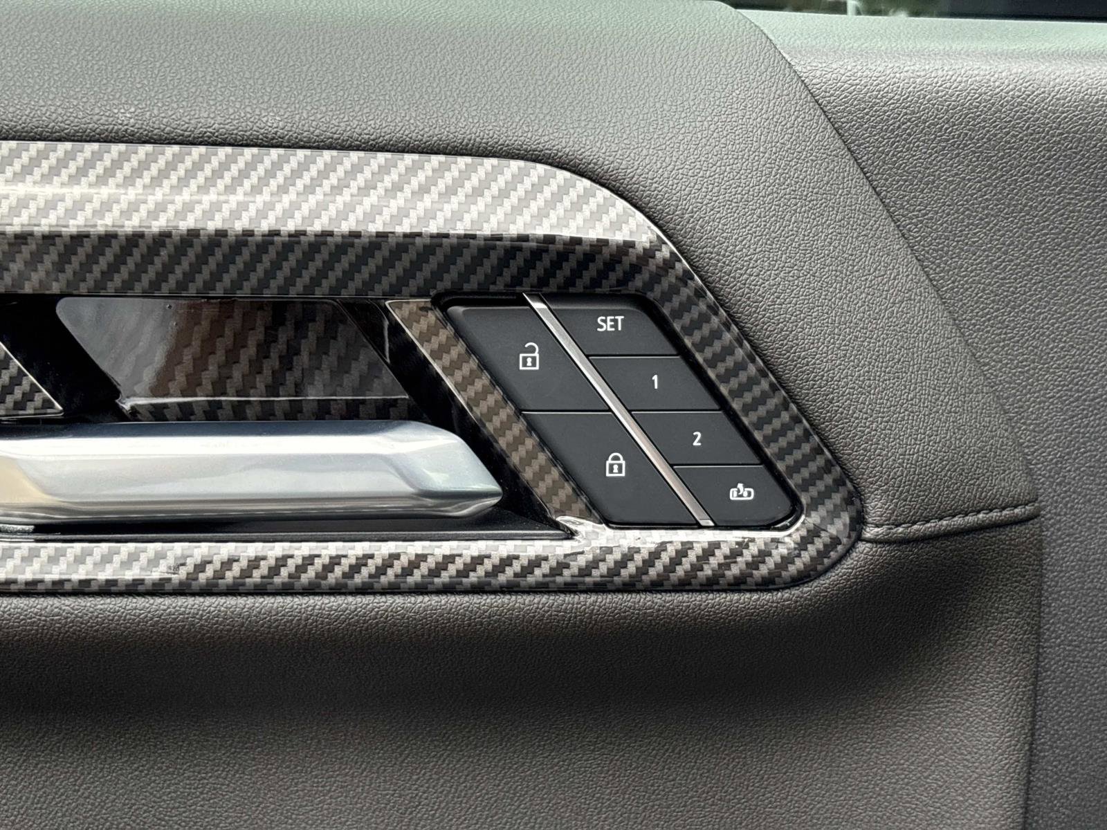 Used 2025 GMC Sierra 2500 AT4 w/ AT4 Premium Plus Package image 14