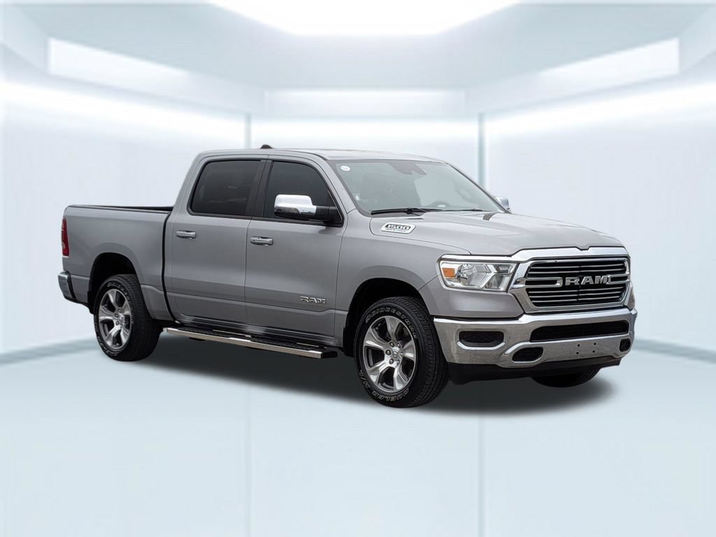 Used 2024 RAM 1500 Laramie AWD/4WD image 9