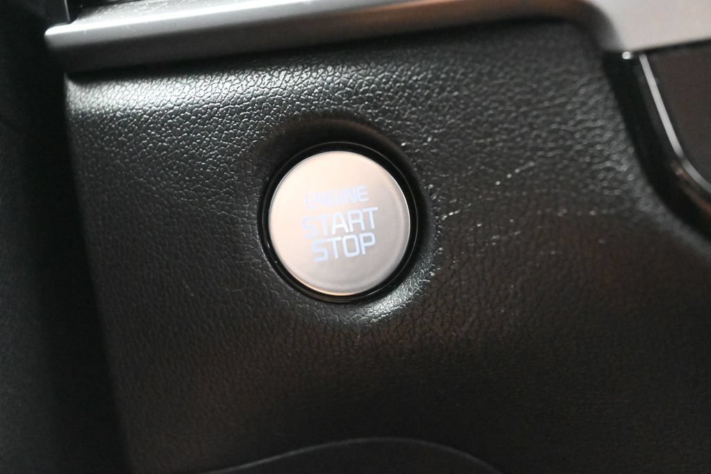 Used 2025 Kia Sorento S w/ Panoramic Sunroof Package FWD image 34