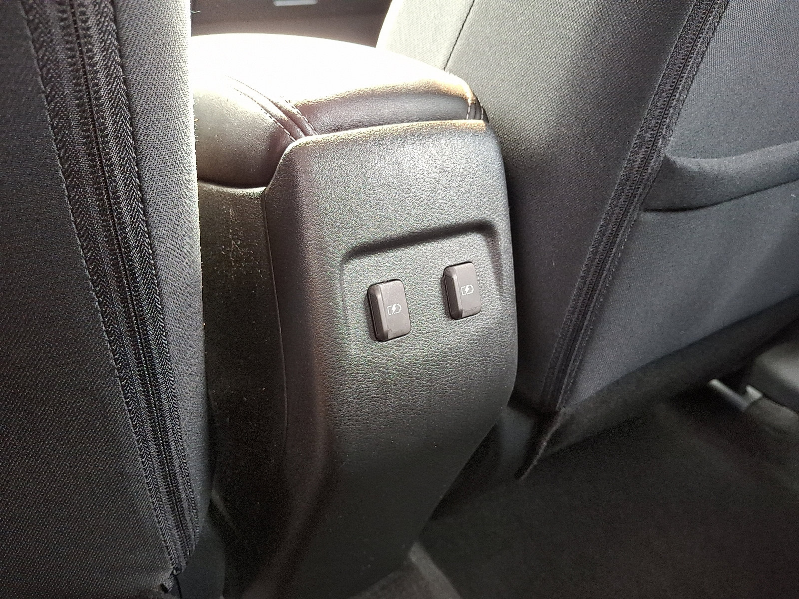 Certified 2024 Nissan Kicks SV image 13