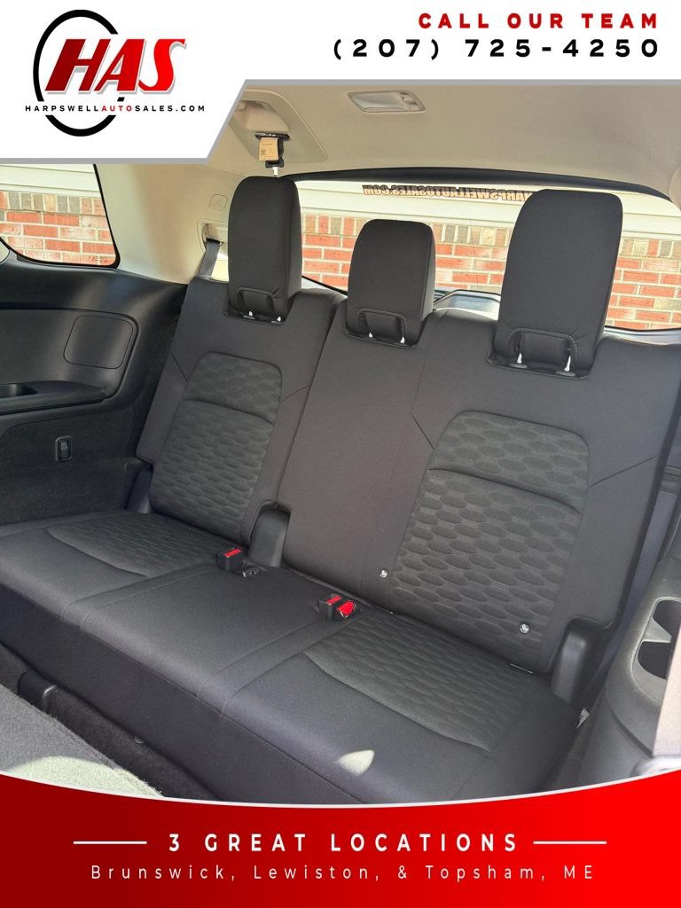 Used 2023 Nissan Pathfinder S AWD/4WD image 13