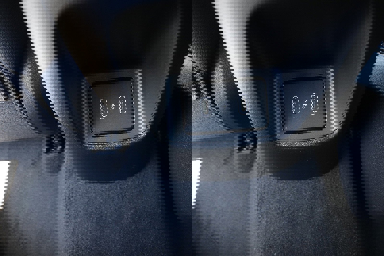 New 2025 Hyundai Elantra Limited image 19