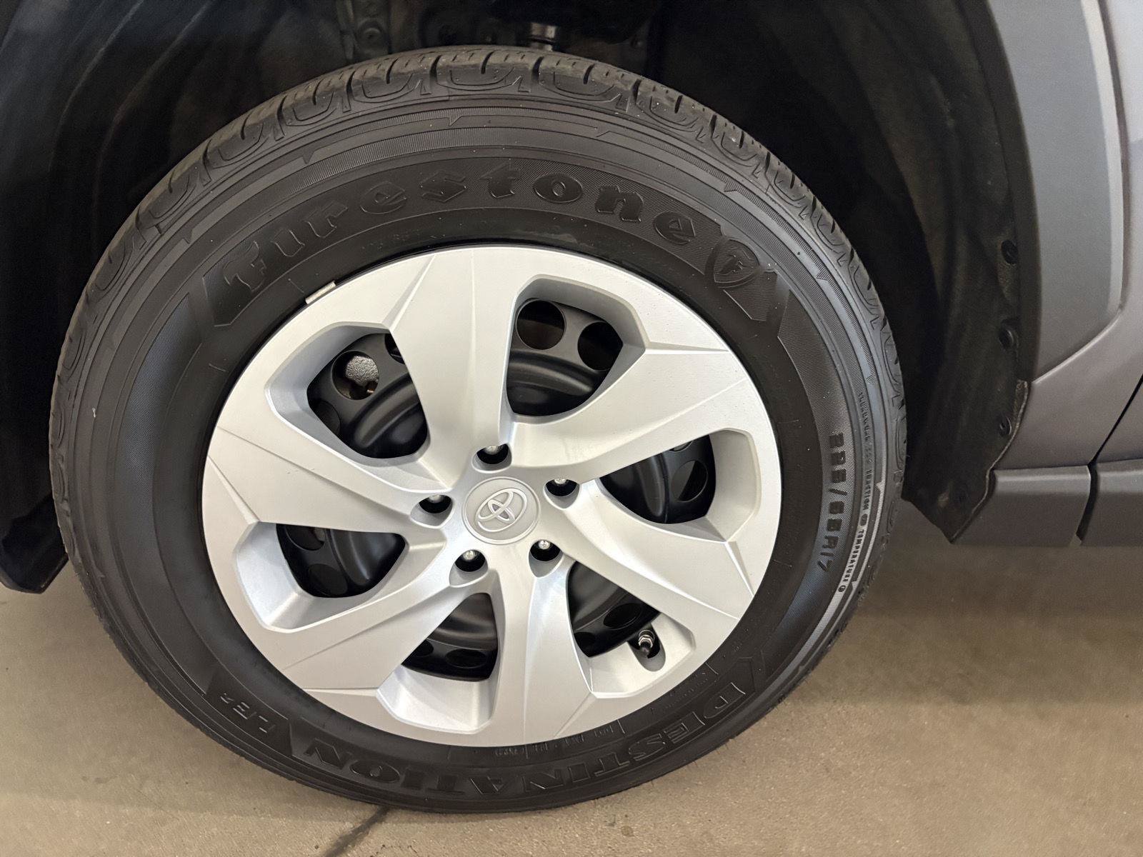 Used 2023 Toyota RAV4 LE AWD/4WD image 51