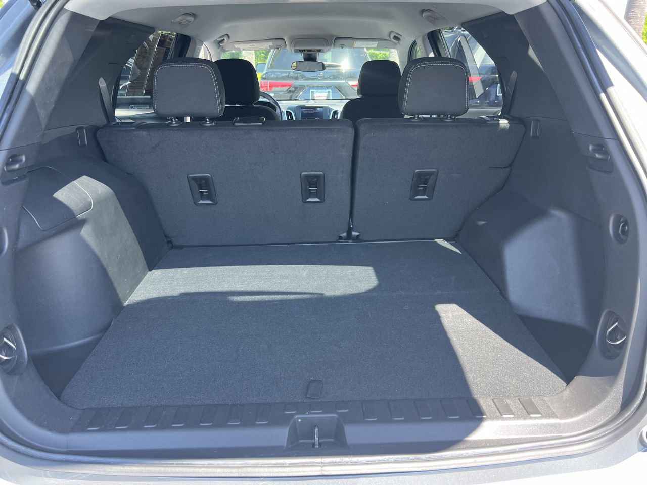 Used 2024 Chevrolet Equinox LS w/ LS Convenience Package FWD image 33