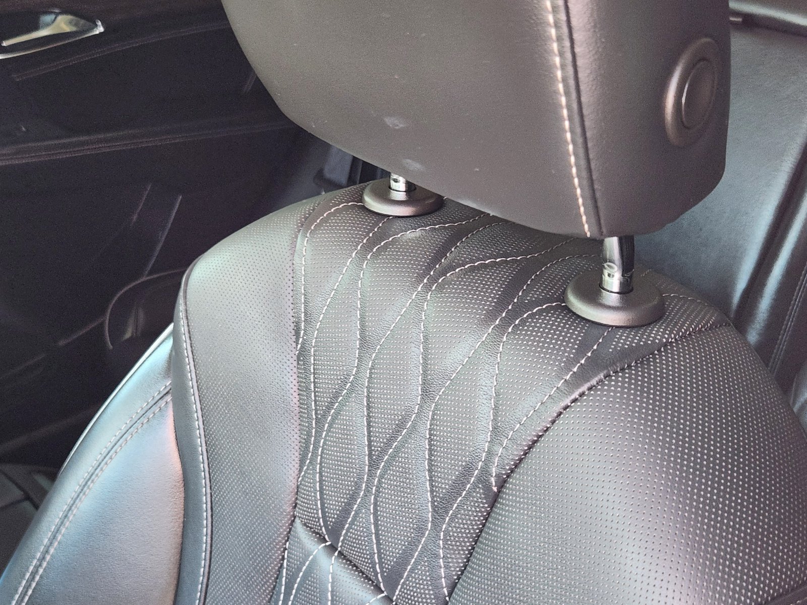 Certified 2023 Buick Envision Avenir FWD image 16