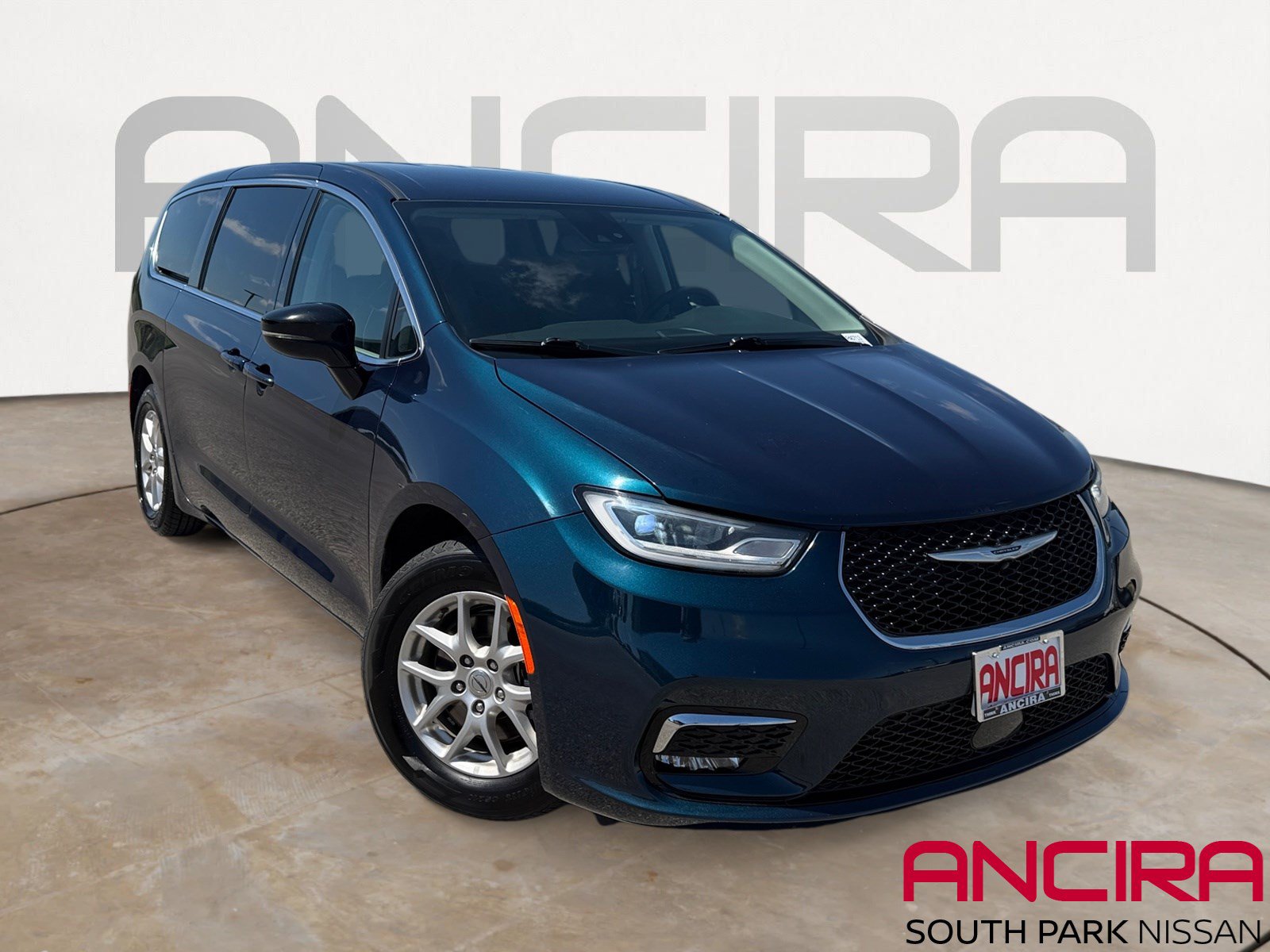Used 2024 Chrysler Pacifica Touring-L