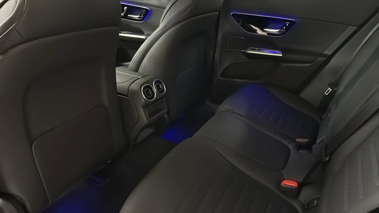 New 2026 Mercedes-Benz GLC 300 4MATIC image 28