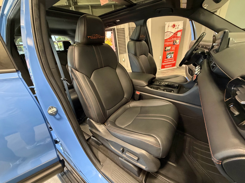 Used 2024 Honda Pilot TrailSport image 4