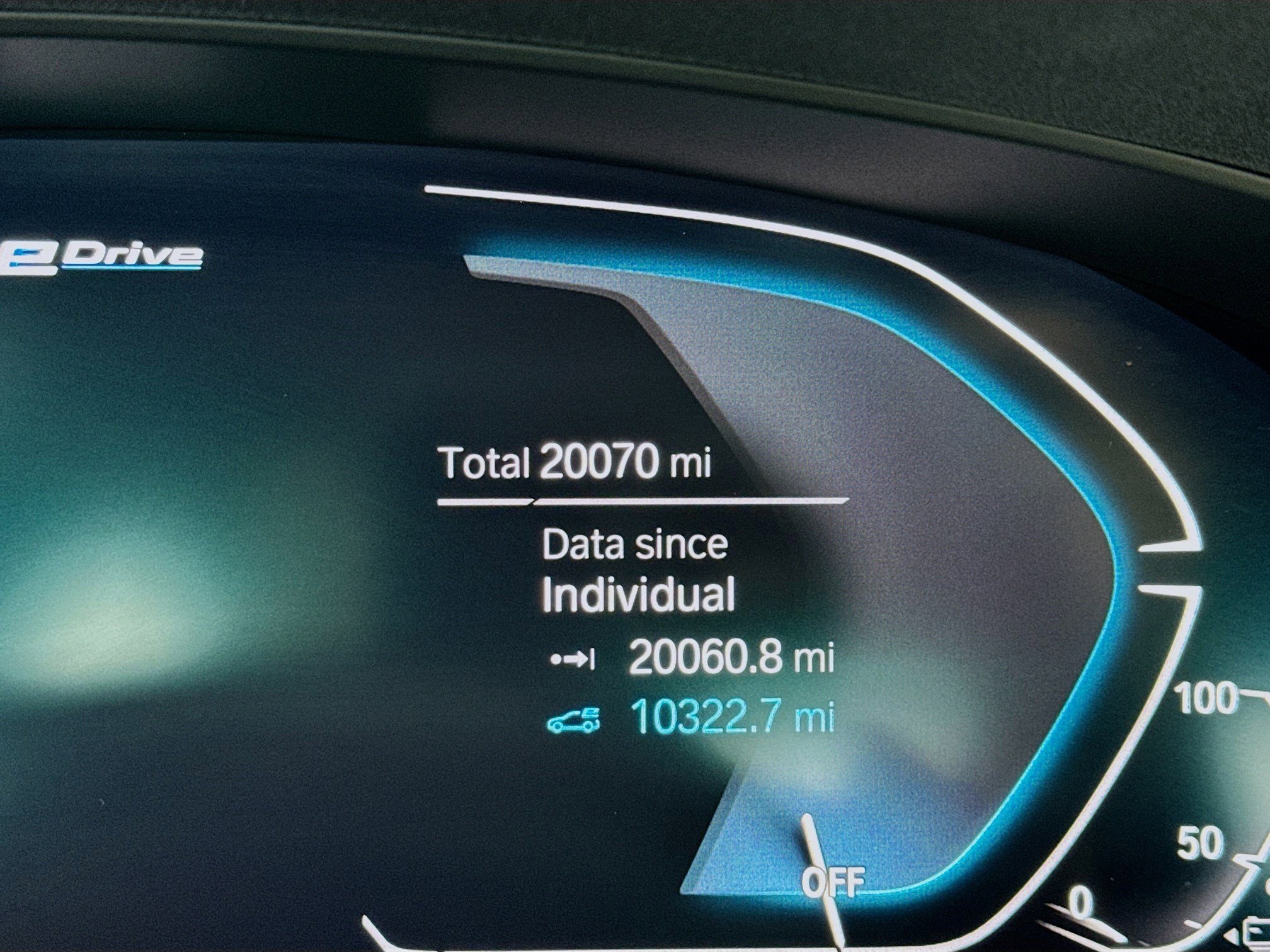 Used 2023 BMW 530e w/ Premium Package image 8