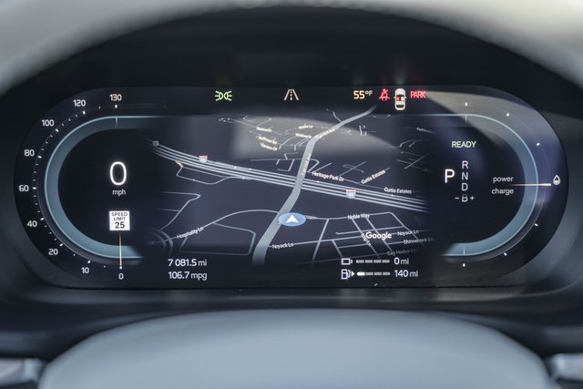 Used 2023 Volvo S60 T8 Plus image 39