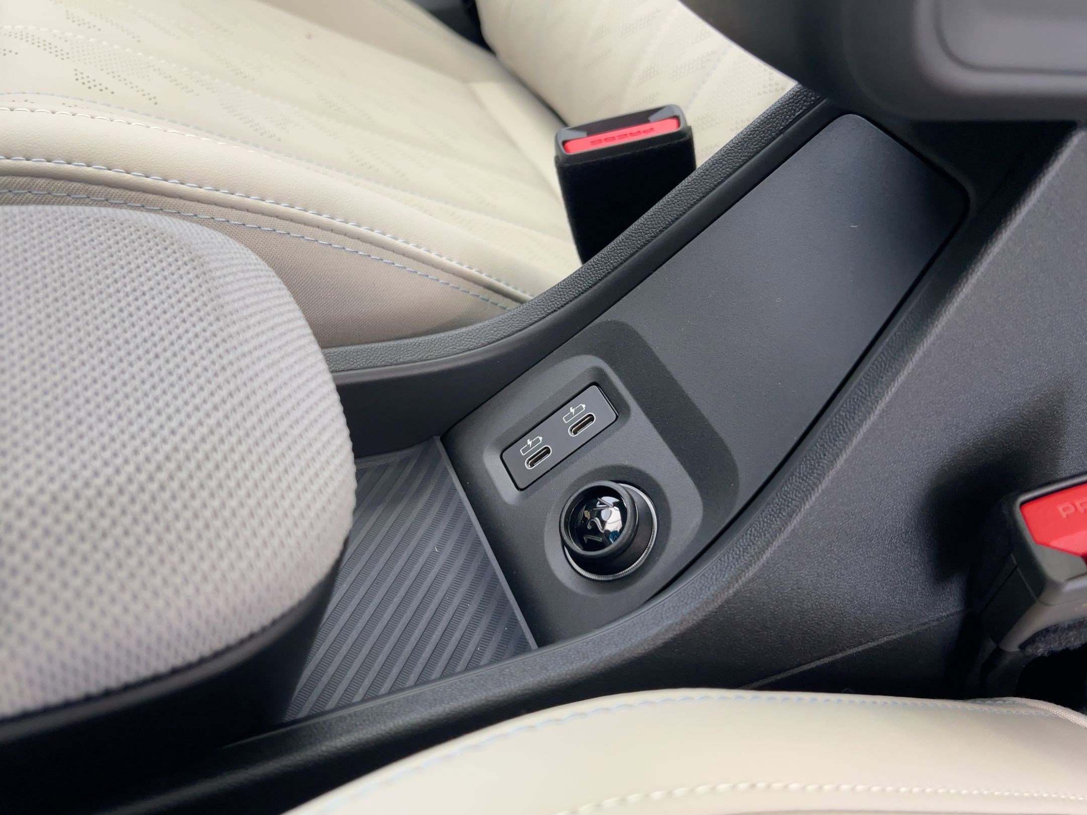 New 2026 MINI Cooper 2-Door Hardtop FWD image 32