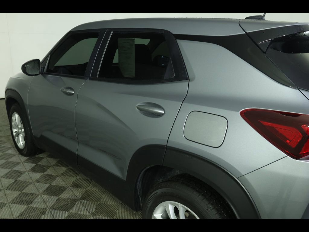 Used 2024 Chevrolet TrailBlazer LS w/ LS Convenience Package image 17