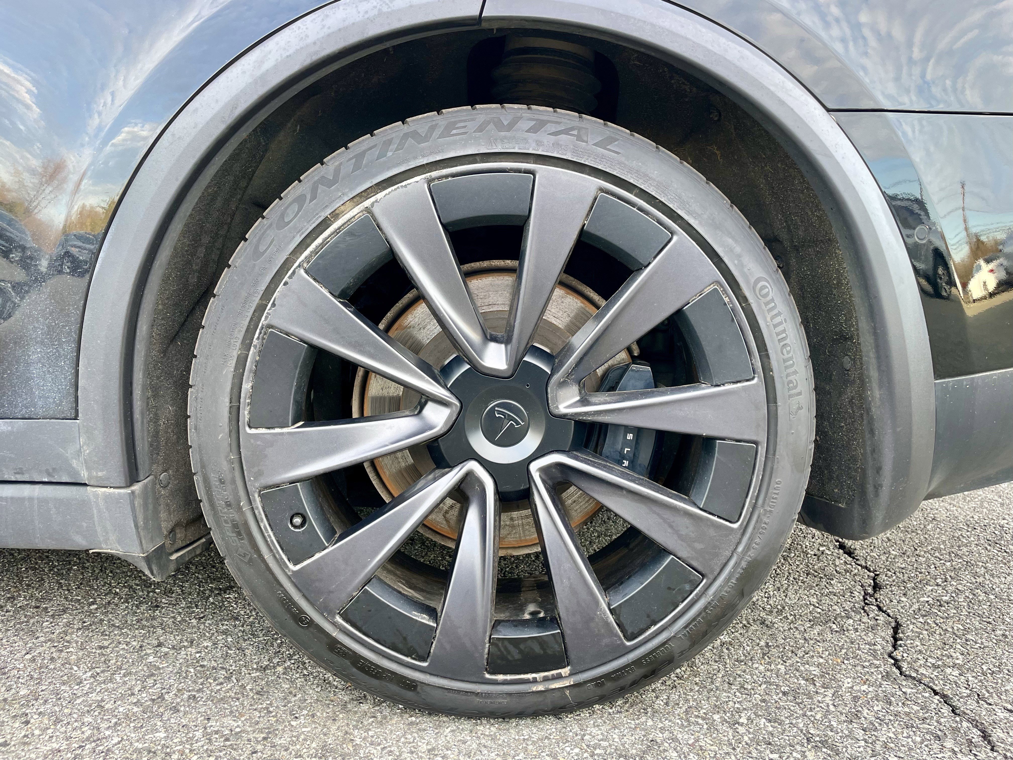 Used 2022 Tesla Model X Plaid image 10