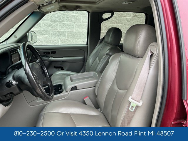 Used 2006 Chevrolet Avalanche Z71 w/ Sun And Sound Package AWD/4WD image 15