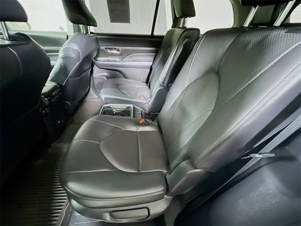 Used 2024 Toyota Grand Highlander Limited image 22