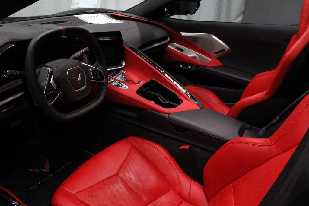 Used 2025 Chevrolet Corvette Stingray Preferred Cpe w/ Battery Protection Package image 18