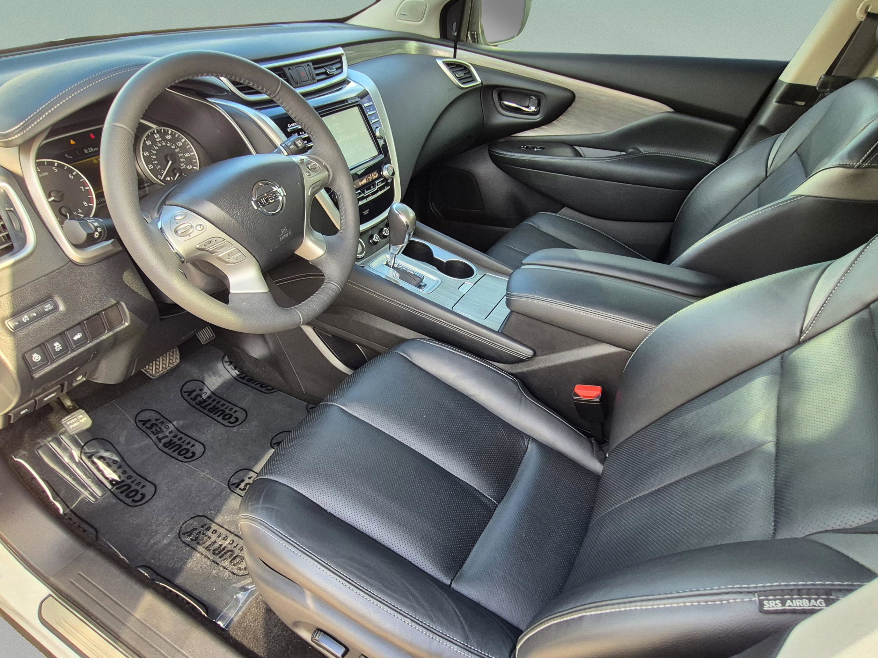 Used 2016 Nissan Murano Platinum w/ Platinum Technology Package FWD image 18