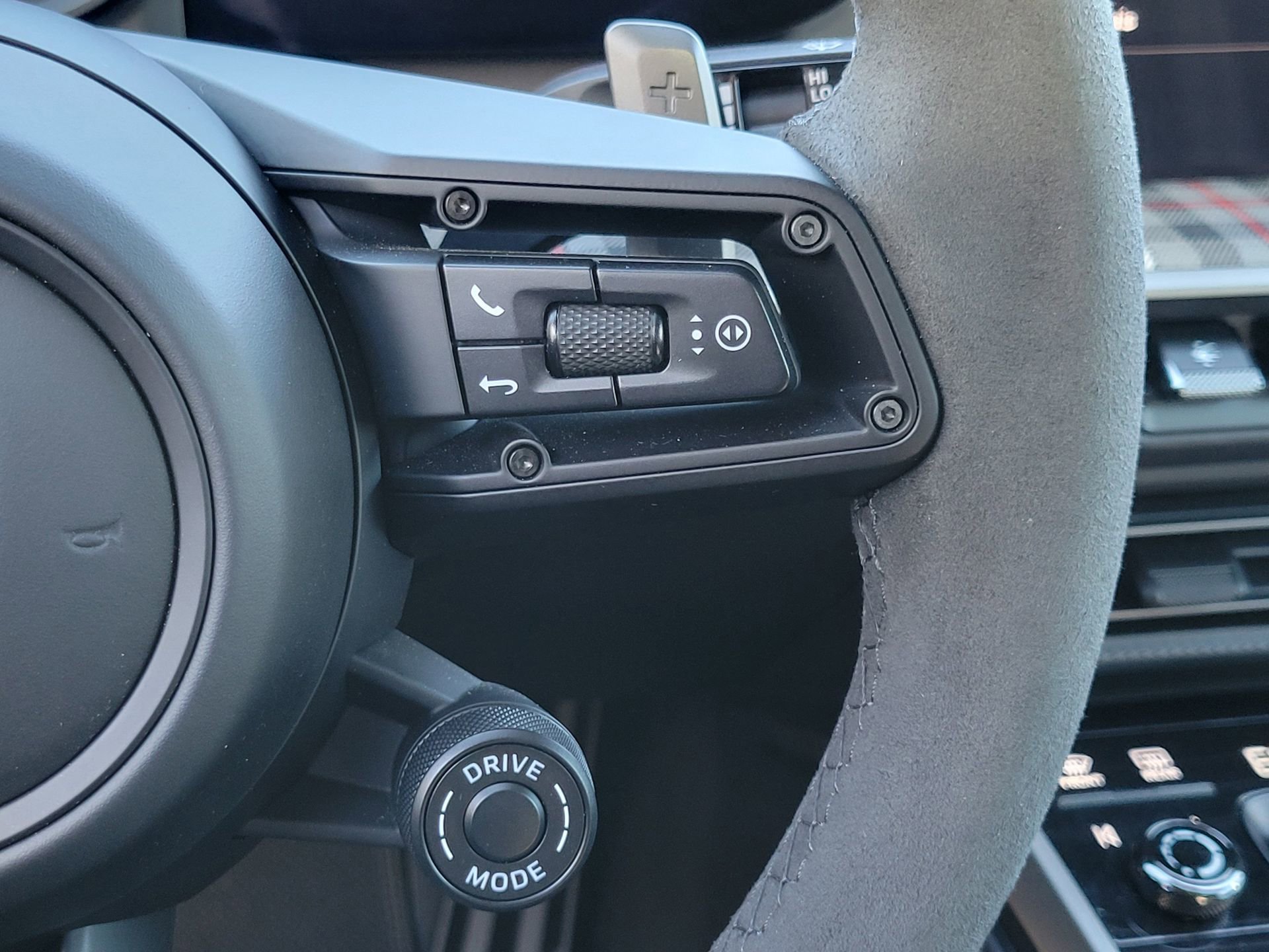 Used 2025 Porsche 911 Turbo S image 14