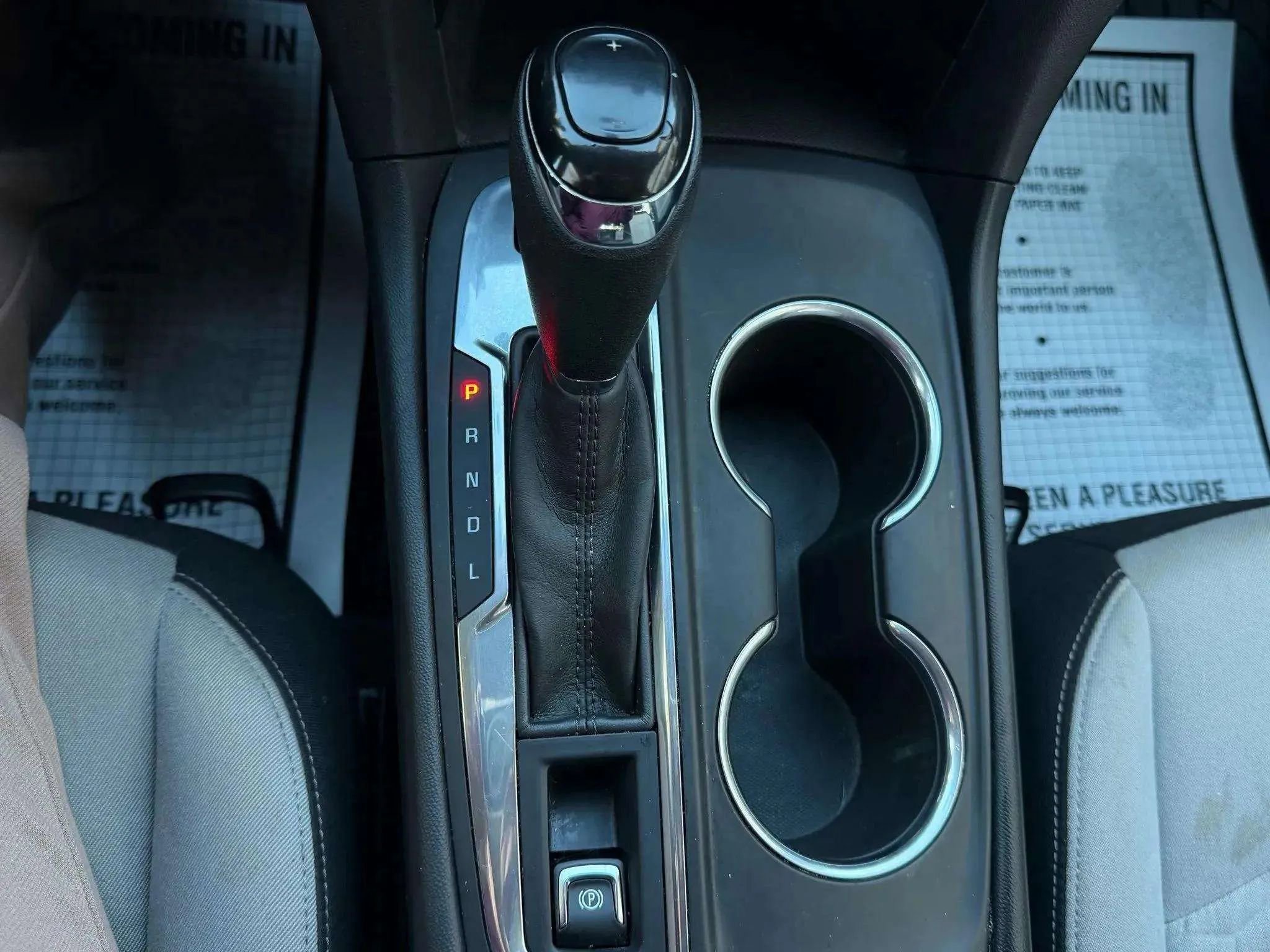 Used 2019 Chevrolet Equinox LS image 29