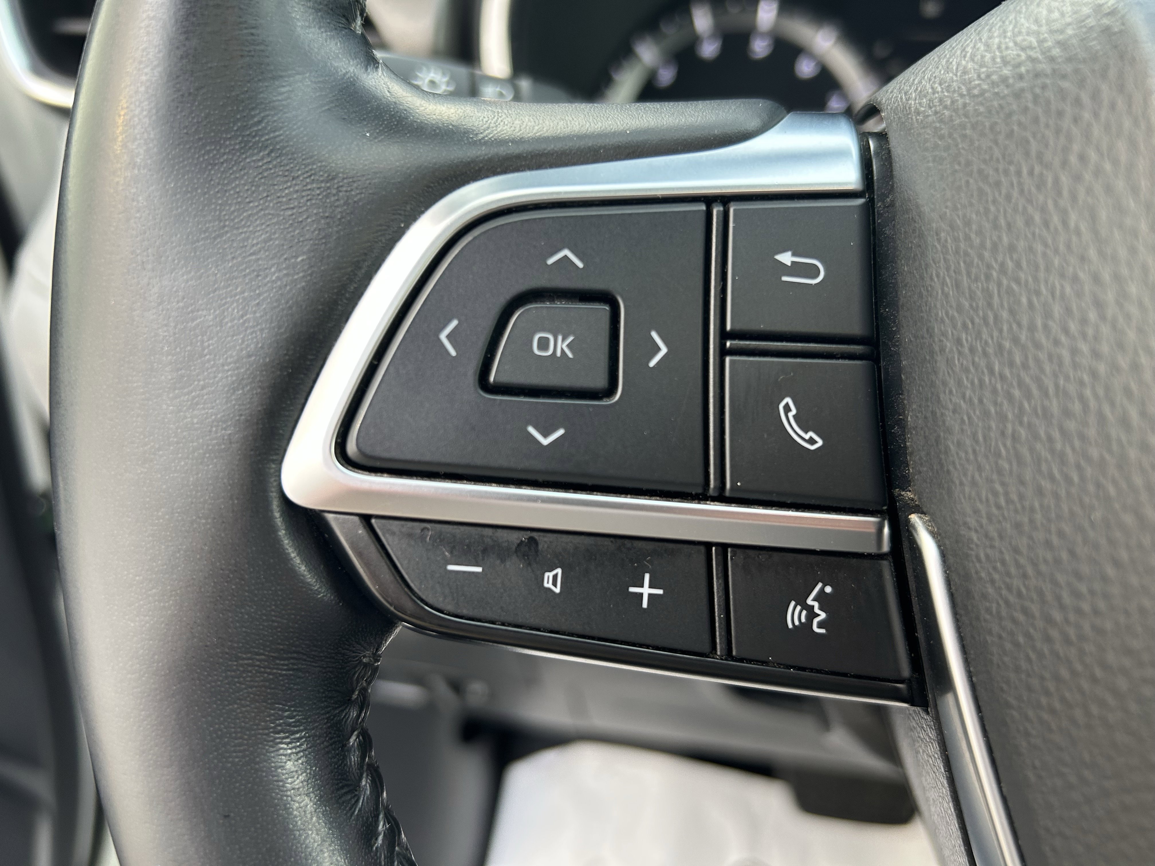 Certified 2021 Toyota Highlander Limited image 27