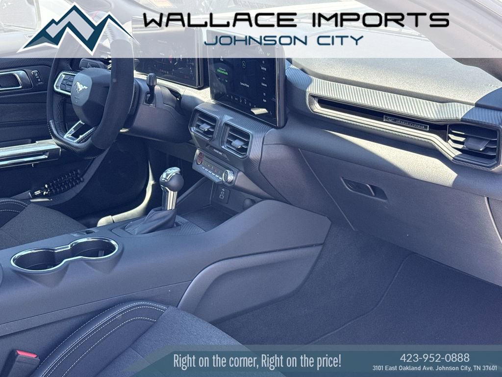 Used 2025 Ford Mustang GT RWD image 36