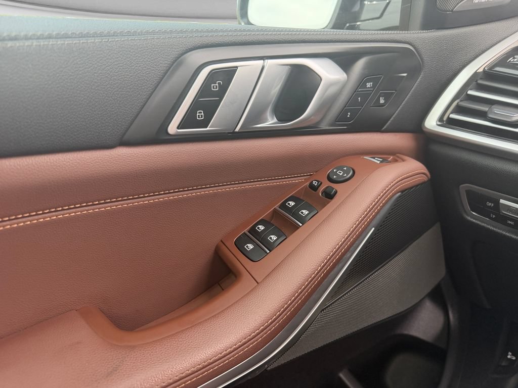 Used 2022 BMW X5 M50i w/ Premium Package AWD/4WD image 17