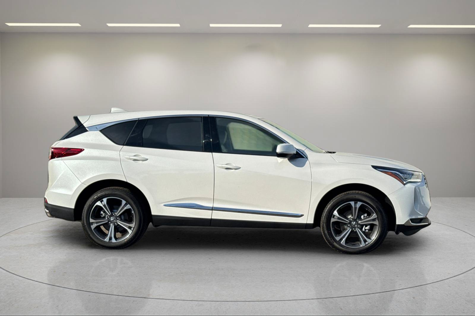 New 2026 Acura RDX w/ Technology Package AWD/4WD image 2