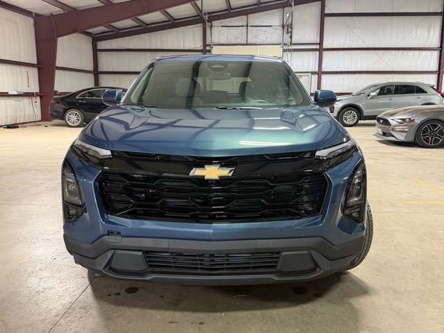 Used 2026 Chevrolet Equinox LT w/ Convenience Package II image 2