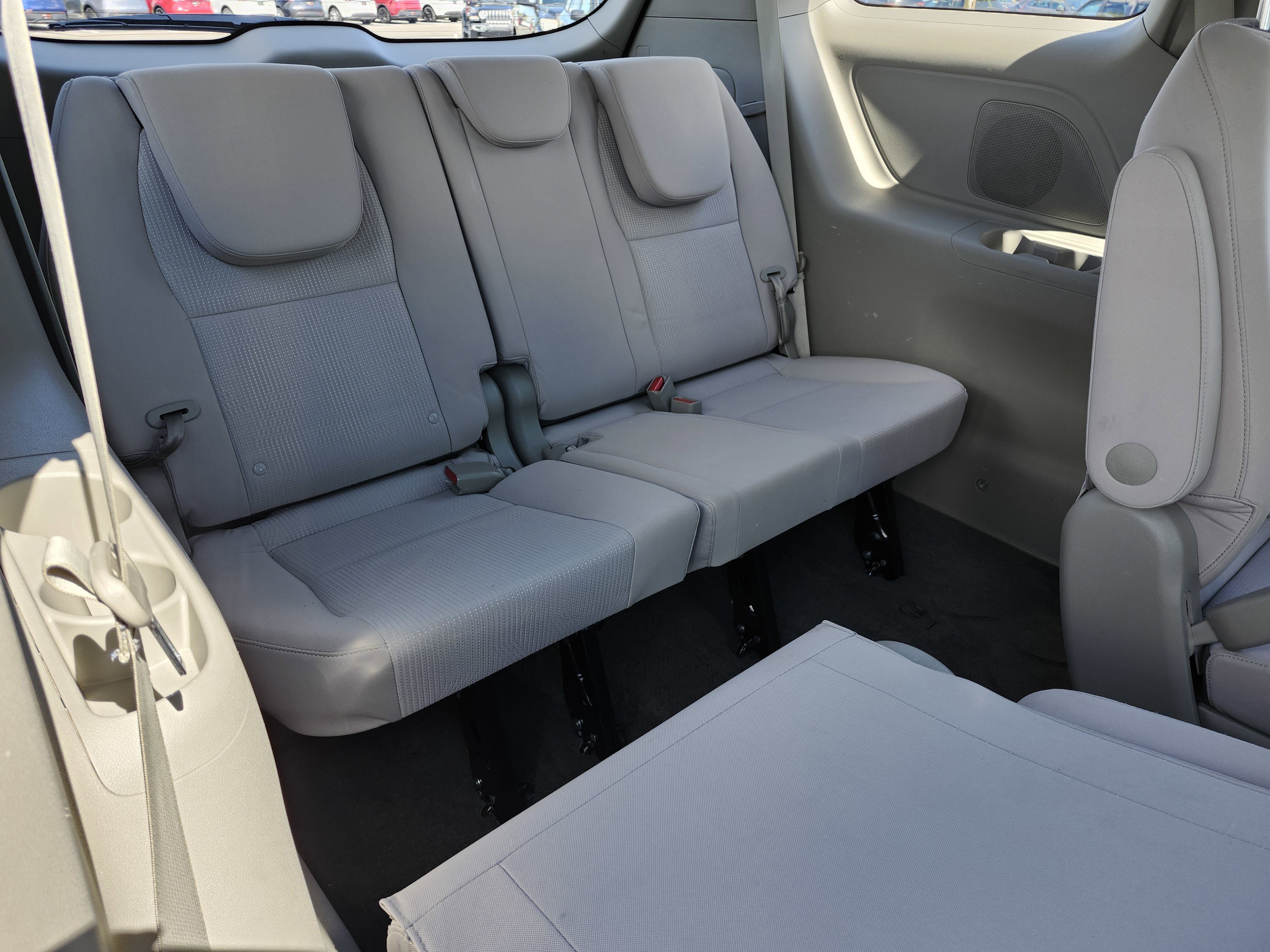 Used 2020 Kia Sedona L FWD image 18