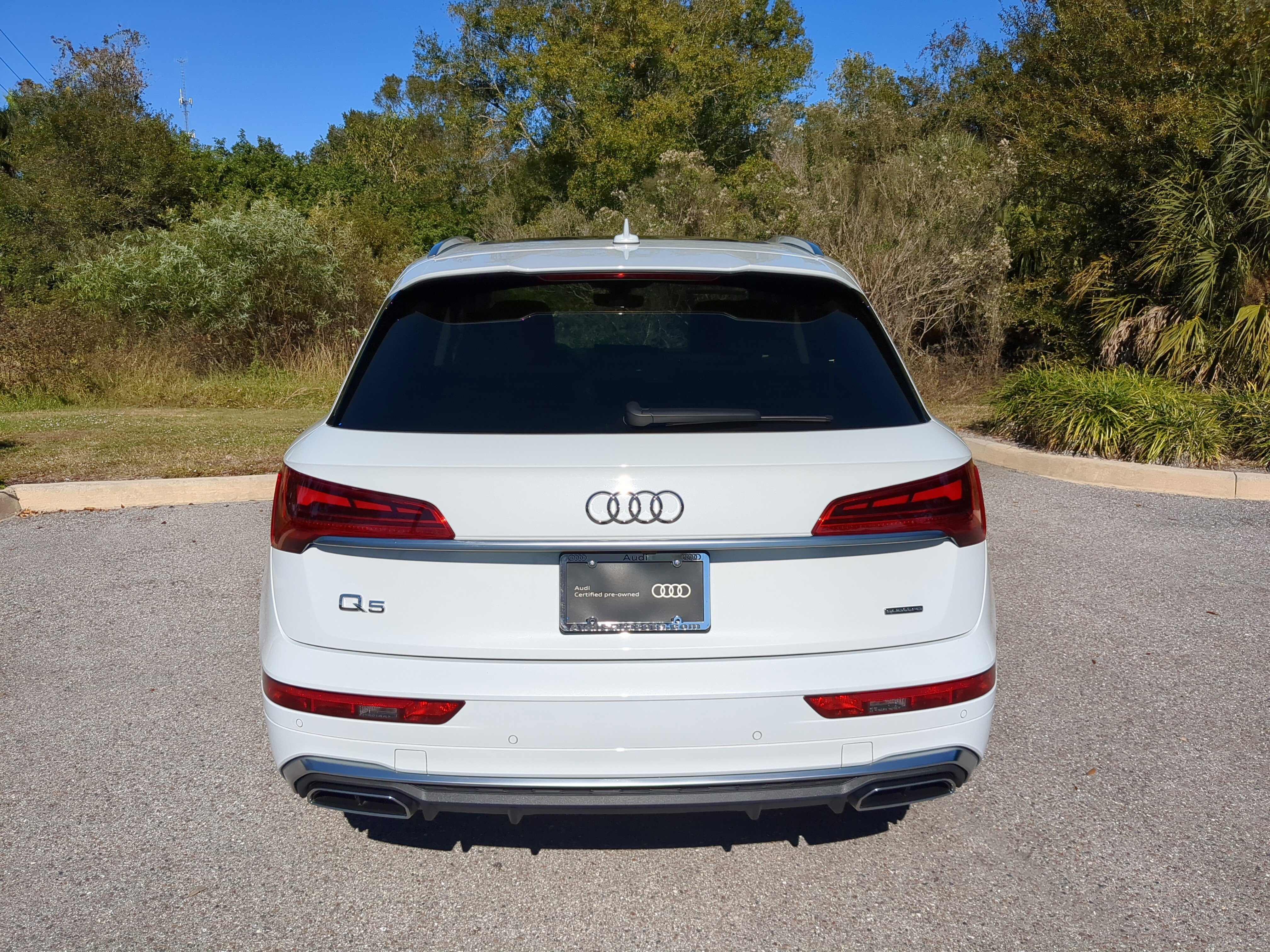 Certified 2025 Audi Q5 2.0T Premium Plus image 5