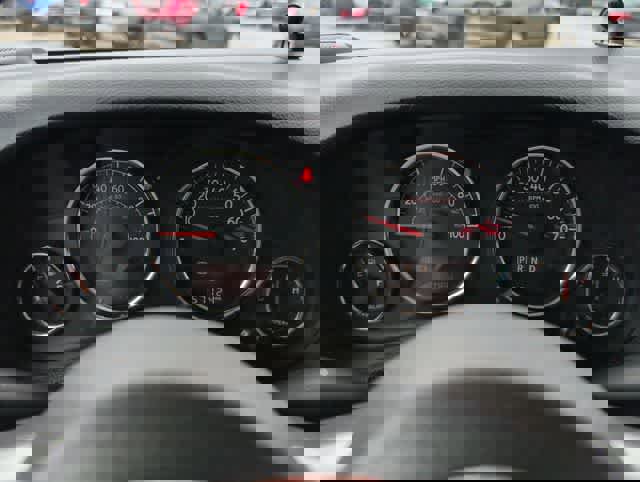 Used 2017 Jeep Wrangler Unlimited Rubicon AWD/4WD image 32