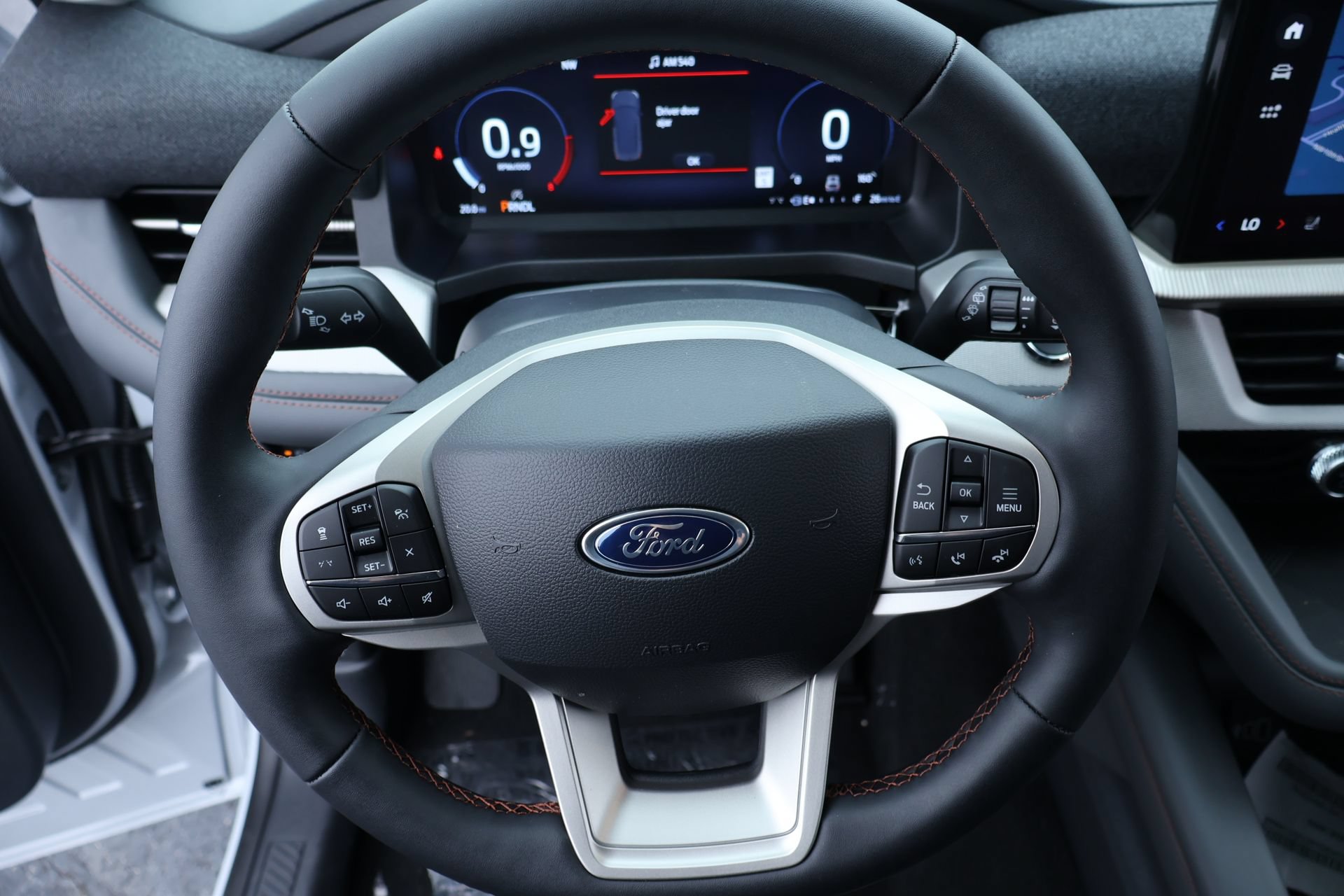 New 2026 Ford Explorer Active w/ Active Comfort Package AWD/4WD image 3