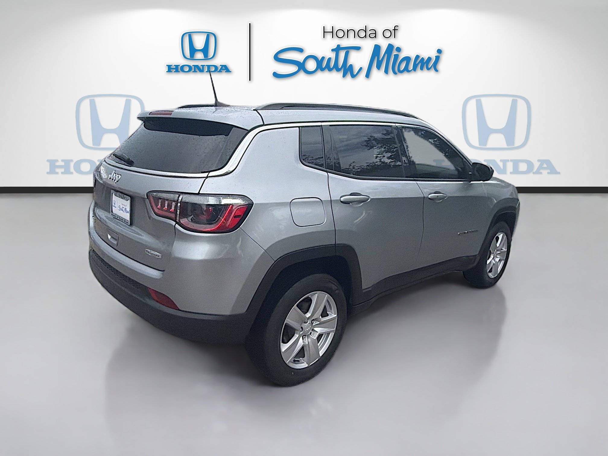 Used 2022 Jeep Compass Latitude w/ Convenience Group AWD/4WD image 7