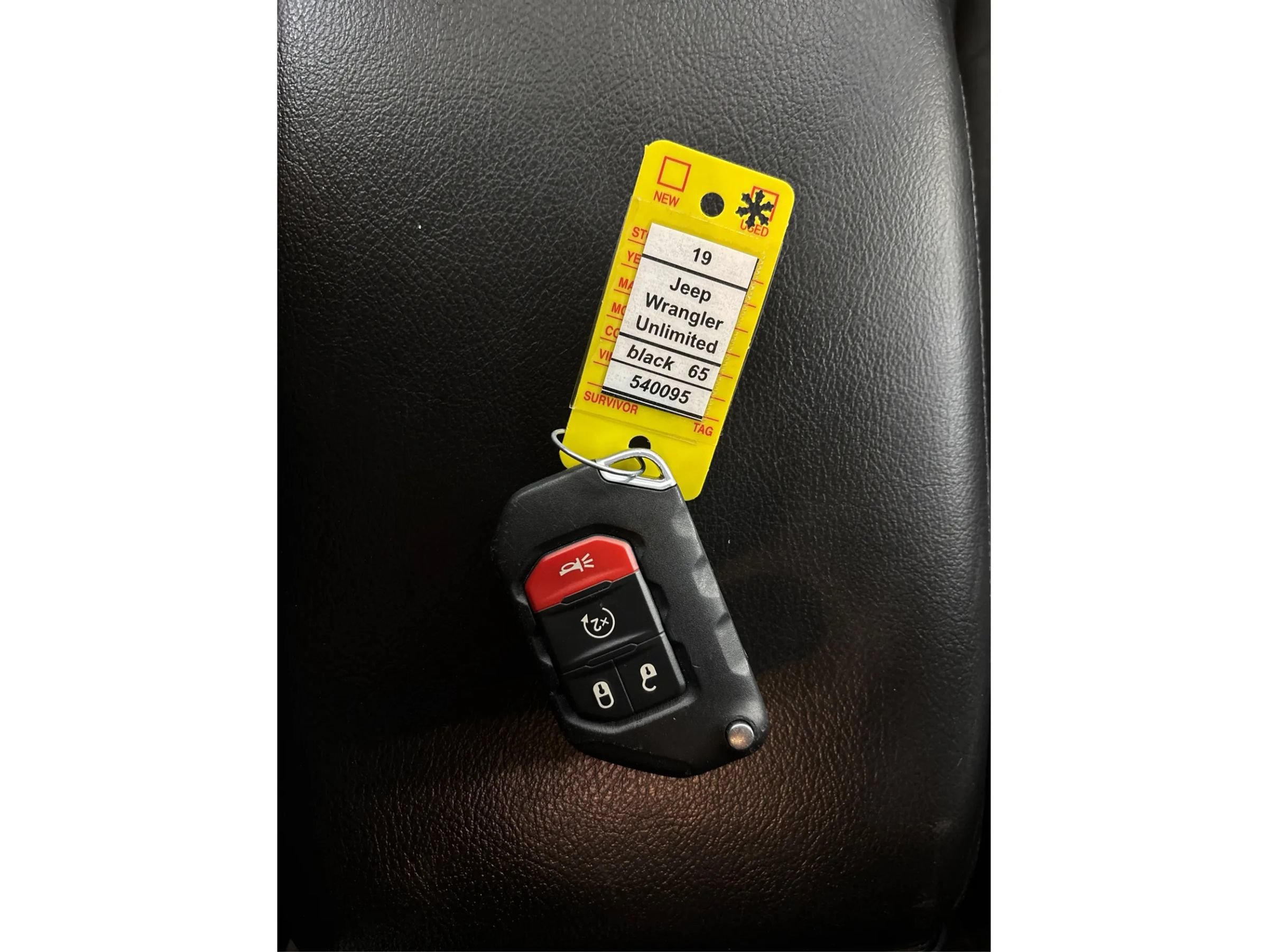 Used 2019 Jeep Wrangler Unlimited Rubicon w/ LED Lighting Group AWD/4WD image 39