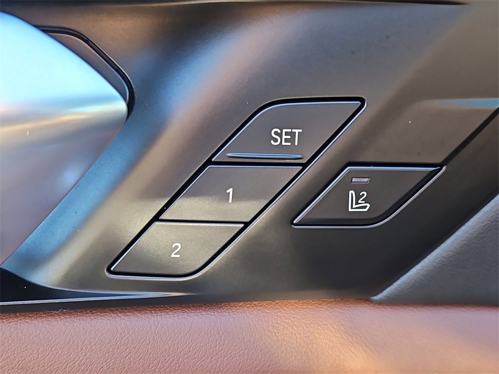 Used 2024 BMW X5 M60i w/ Executive Package image 22