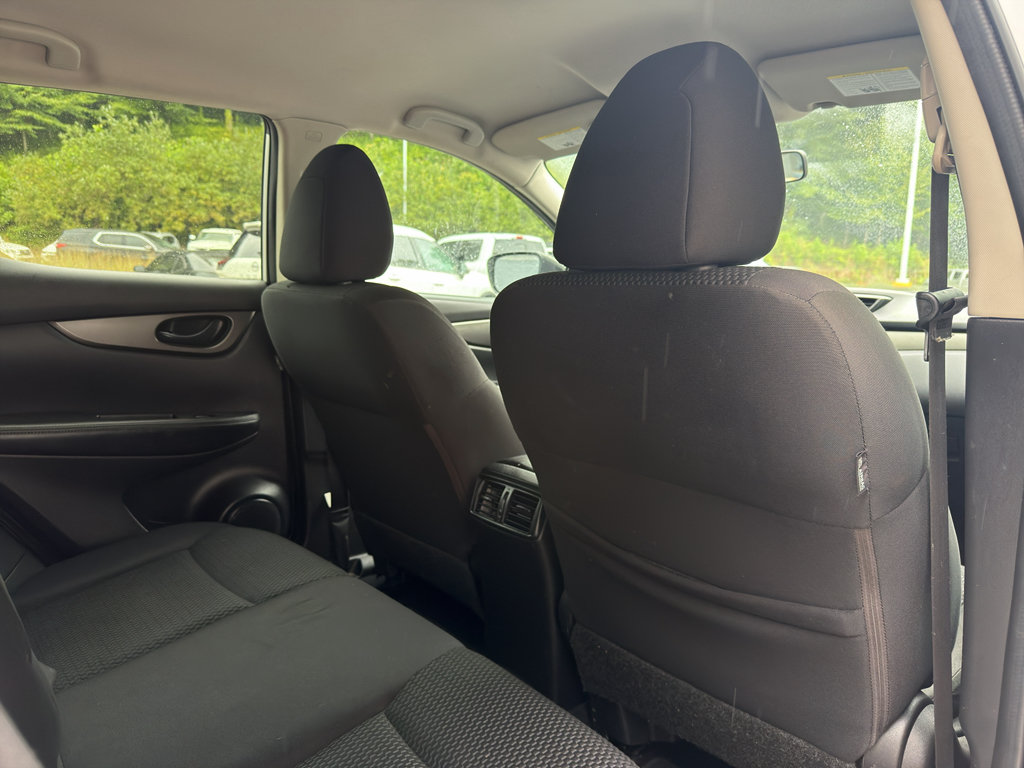 Used 2019 Nissan Rogue Sport S FWD image 16