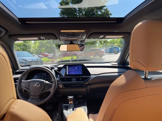Used 2023 Lexus UX 250h AWD w/ Premium Package image 32
