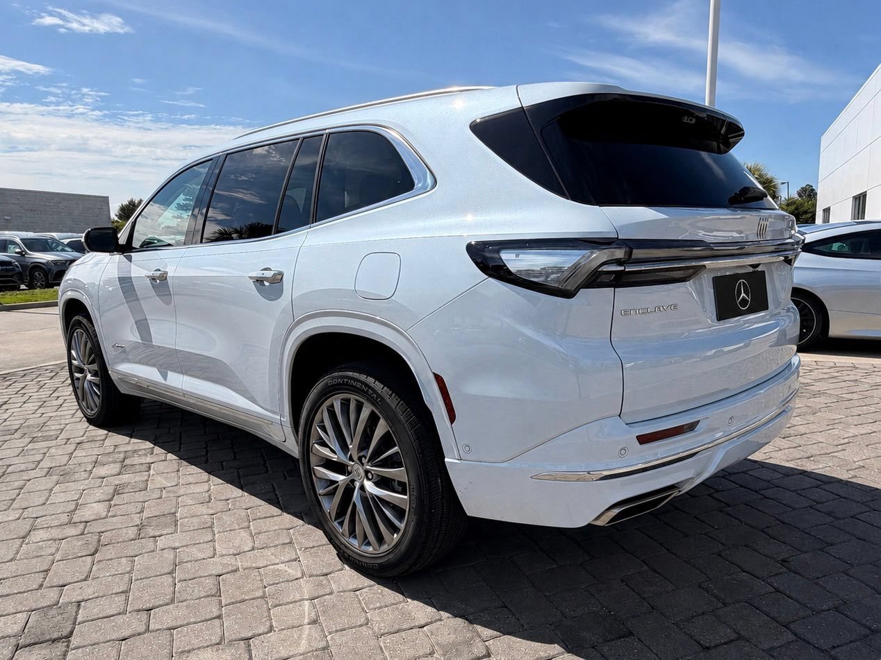 Used 2026 Buick Enclave Avenir w/ Super Cruise Package FWD image 11