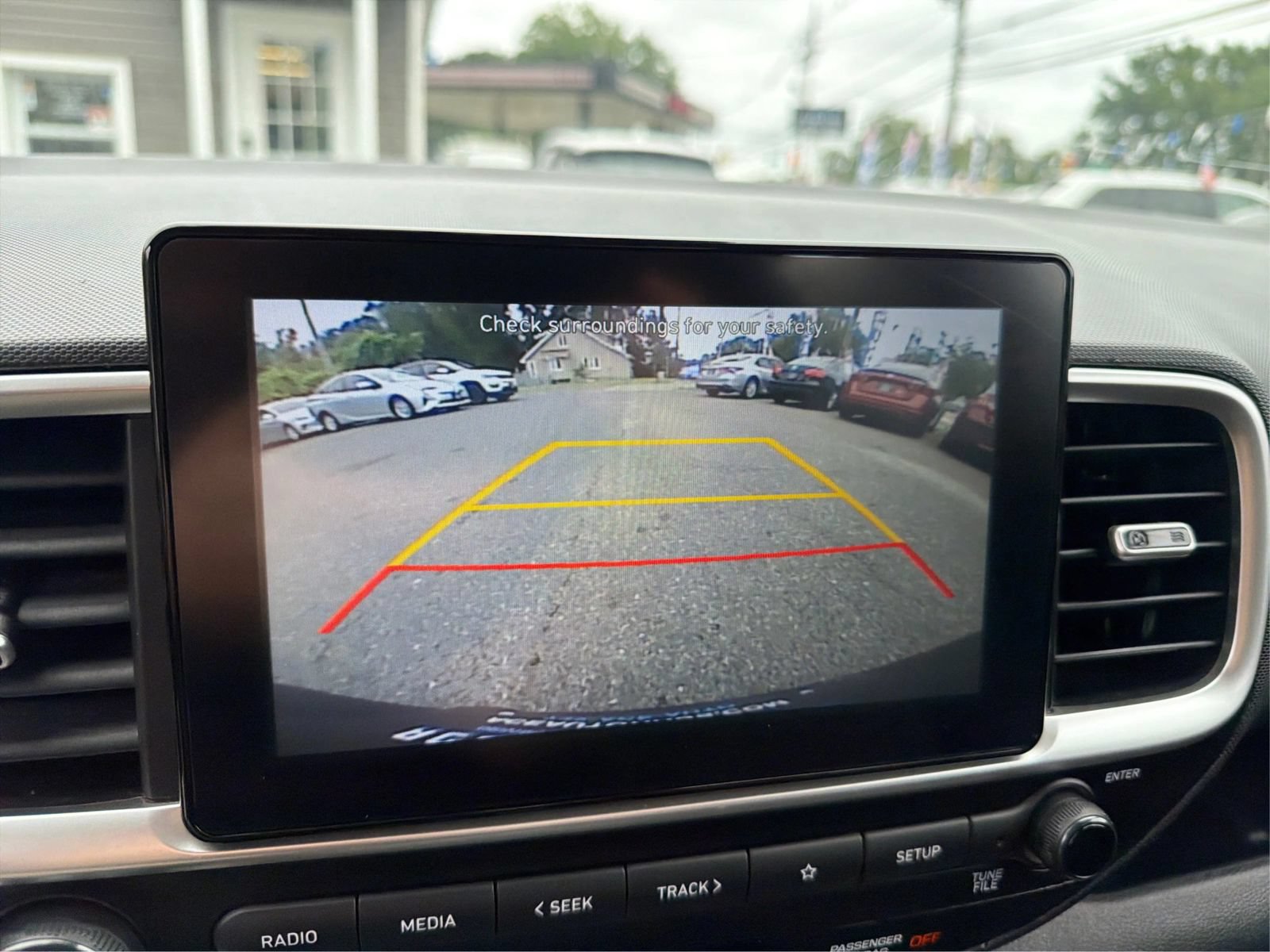 Used 2021 Hyundai Venue SE FWD image 41