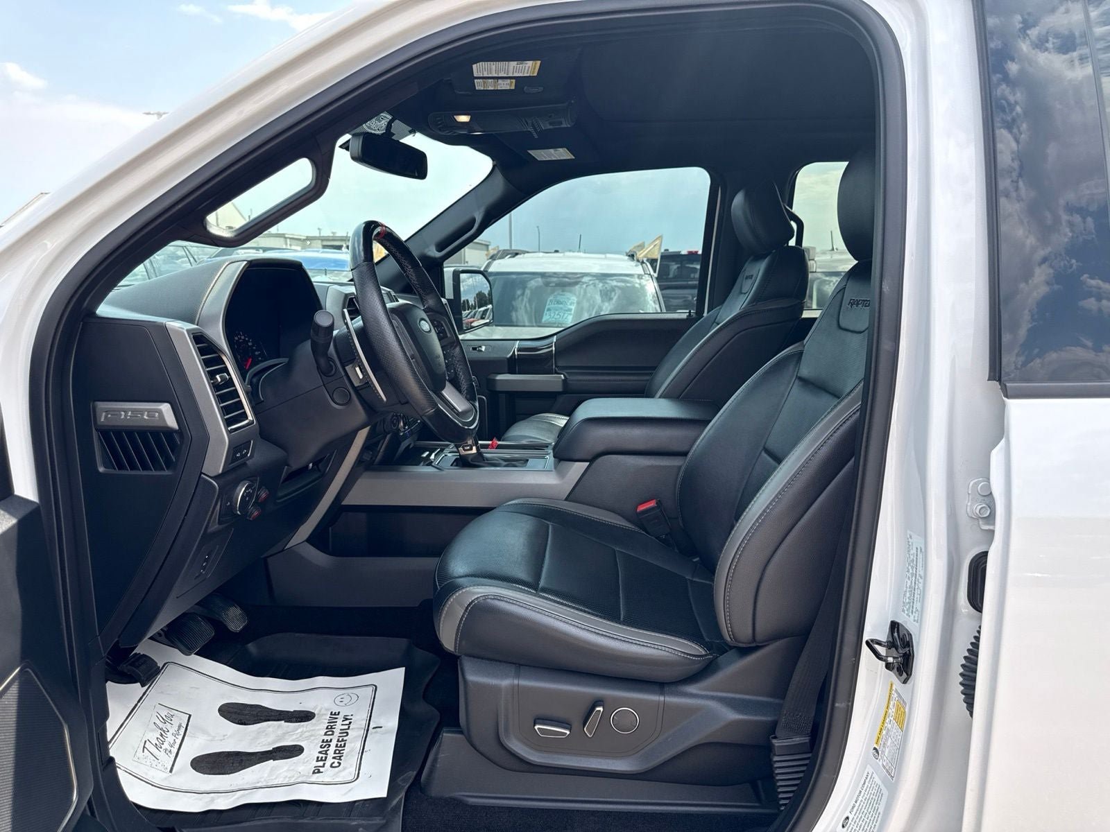 Used 2018 Ford F150 Raptor w/ Equipment Group 802A Luxury AWD/4WD image 15