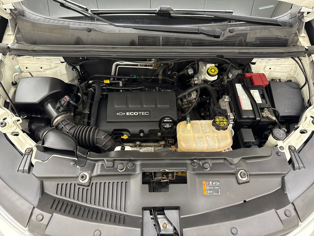 Used 2018 Chevrolet Trax LS FWD image 12