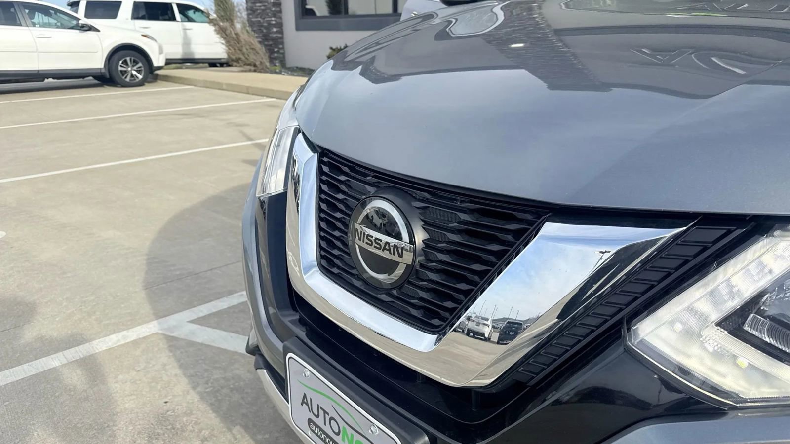 Used 2020 Nissan Rogue SV image 33