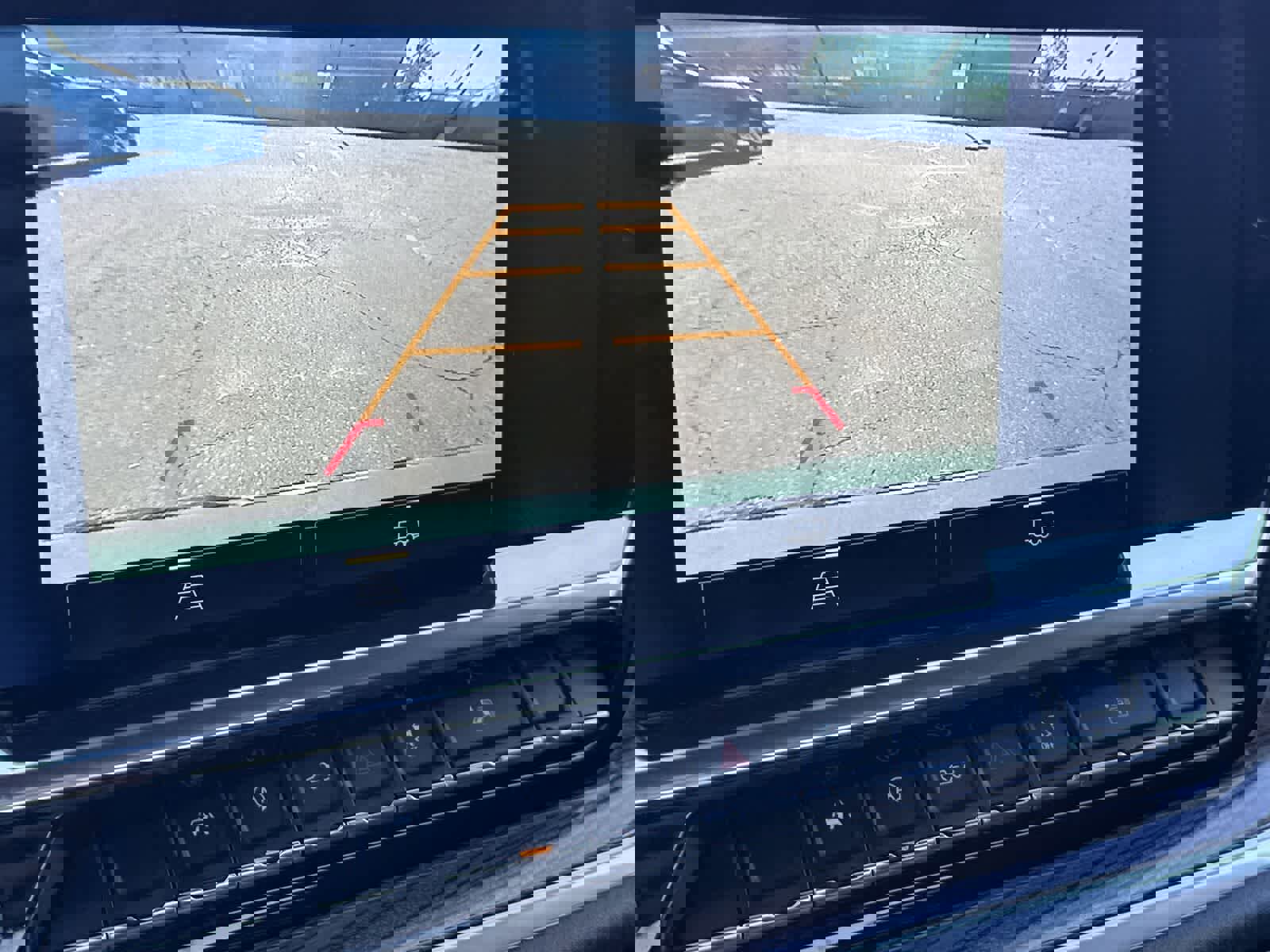 Used 2025 Chevrolet Silverado 1500 LT image 23