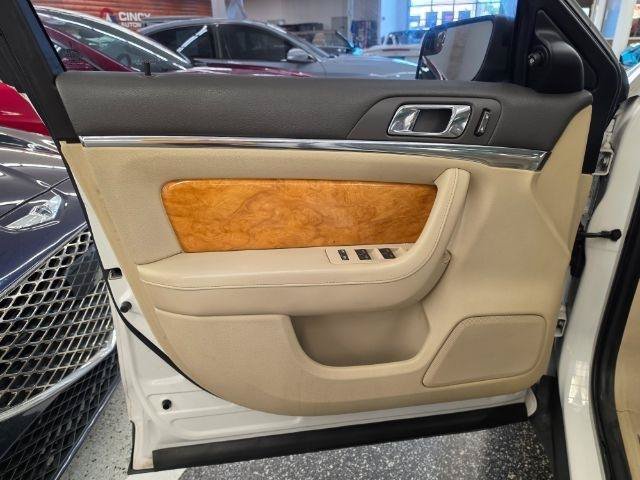 Used 2011 Lincoln MKS AWD w/ 102A Rapid Spec Order Code image 27