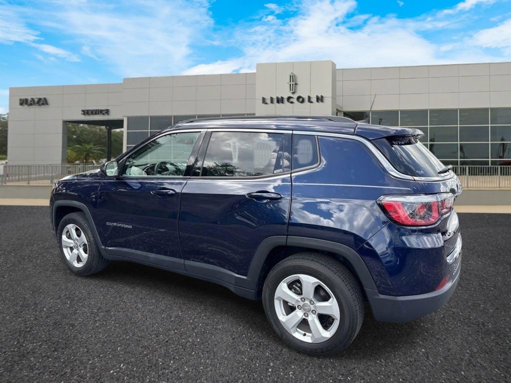 Used 2018 Jeep Compass Latitude w/ Popular Equipment Group FWD image 5