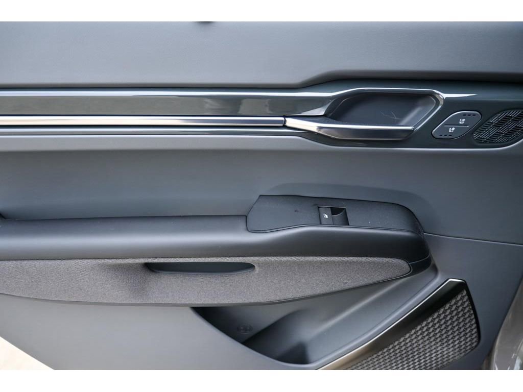 New 2026 Kia EV9 Land w/ Nightfall Edition Package image 12