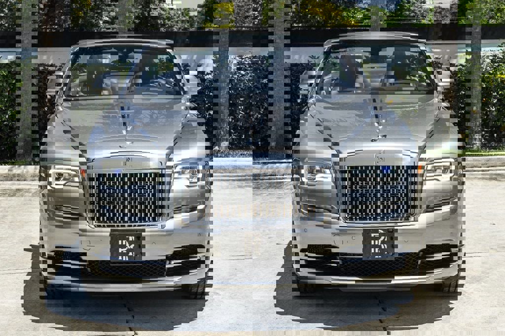 Used 2019 Rolls-Royce Dawn RWD image 11