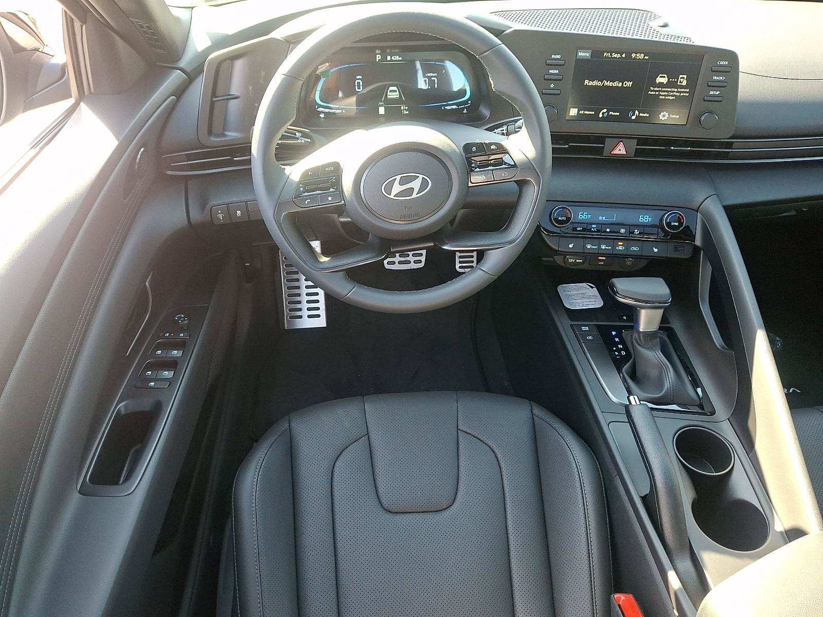 New 2026 Hyundai Elantra SEL Sport FWD image 7